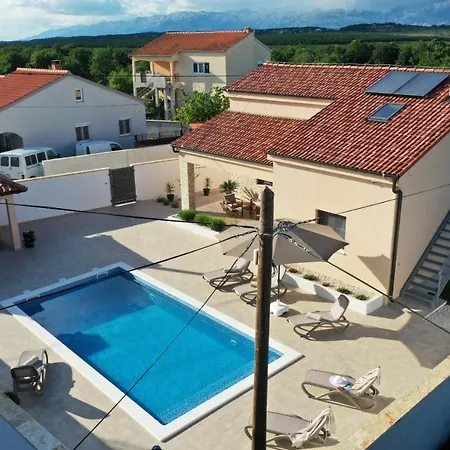 Villa Holiday House Roza Lovinac (Zadar)