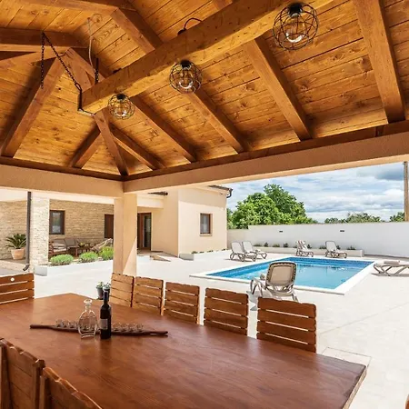 Villa Holiday House Roza *
