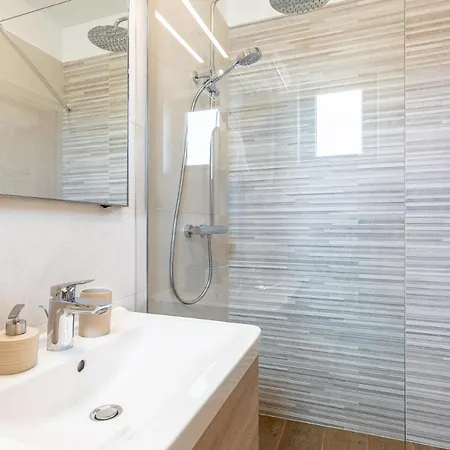 Villa Holiday House Roza Lovinac (Zadar)